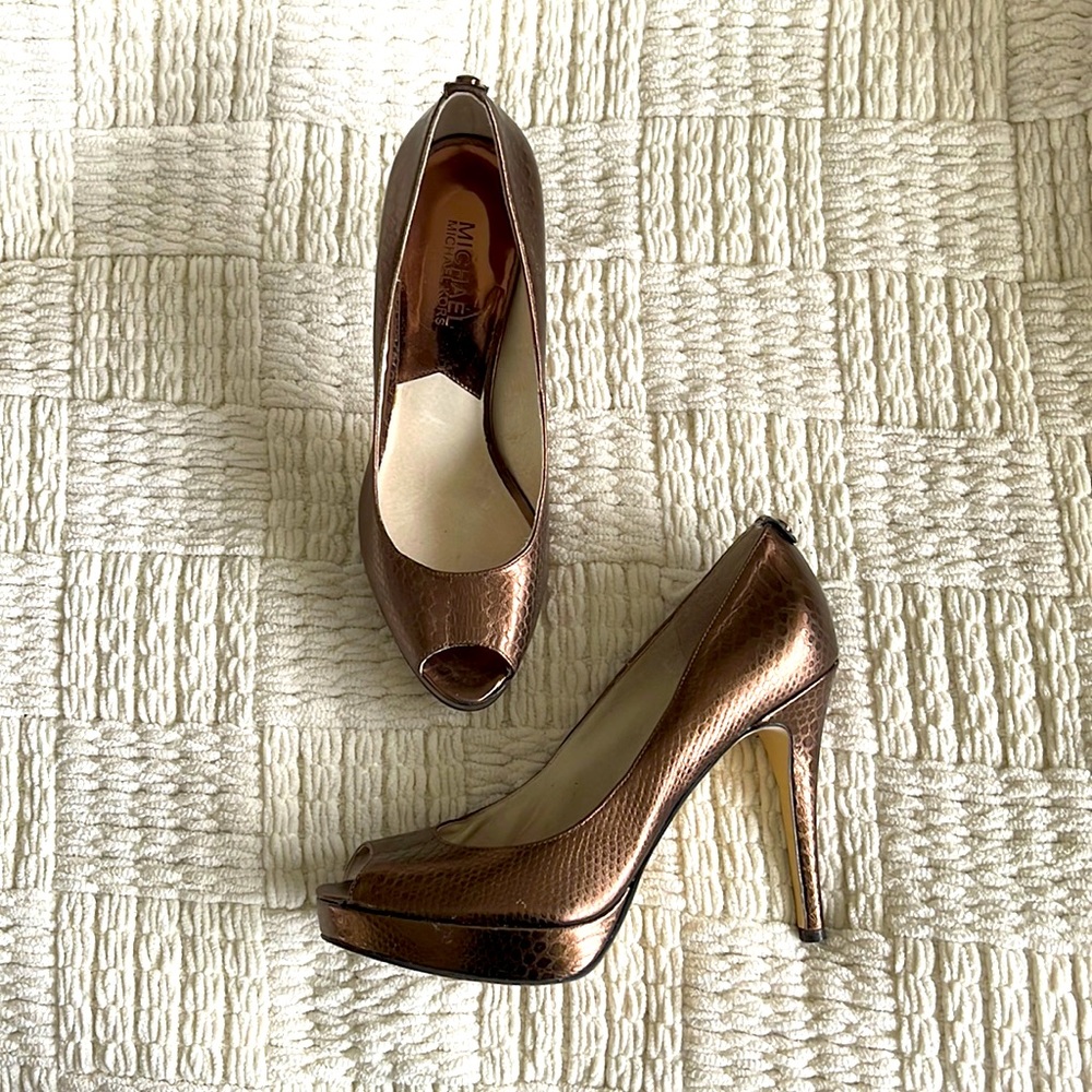 Michael Kors bronze platform heels. Size 8, like new. Only worn once